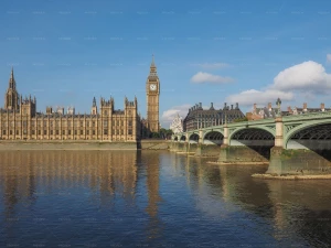 تصویر از پل و ساختمان پارلمان لندن